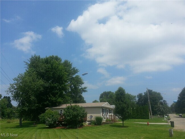 Foto del edificio - 1378 Cayuga Ave