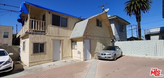 Primary Photo - 2217 S Hobart Blvd