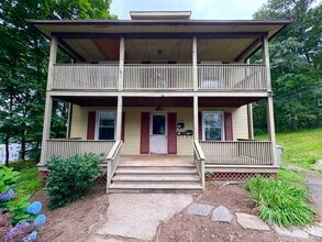 Building Photo - 23 Cedar St