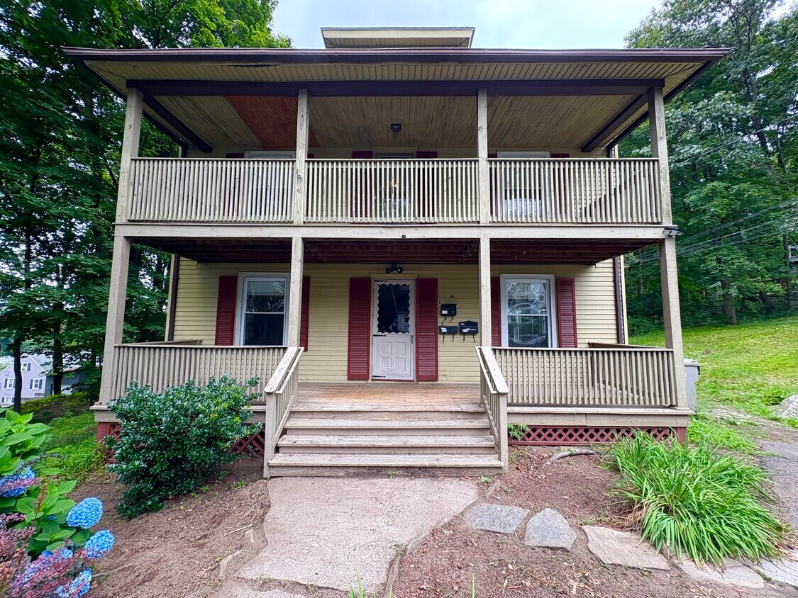 Primary Photo - 23 Cedar St