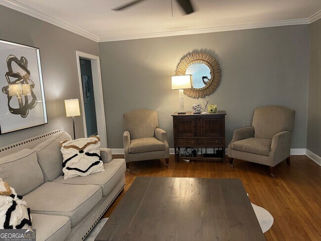 Foto del edificio - 3538 Kingsboro Rd NE