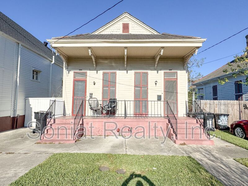Photo - 2657 Ursuline Avenue