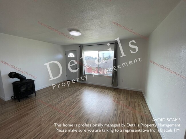 Photo - 116 Oak St Townhome