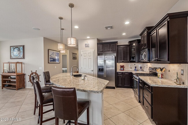 Foto del edificio - 17504 W Redwood Ln