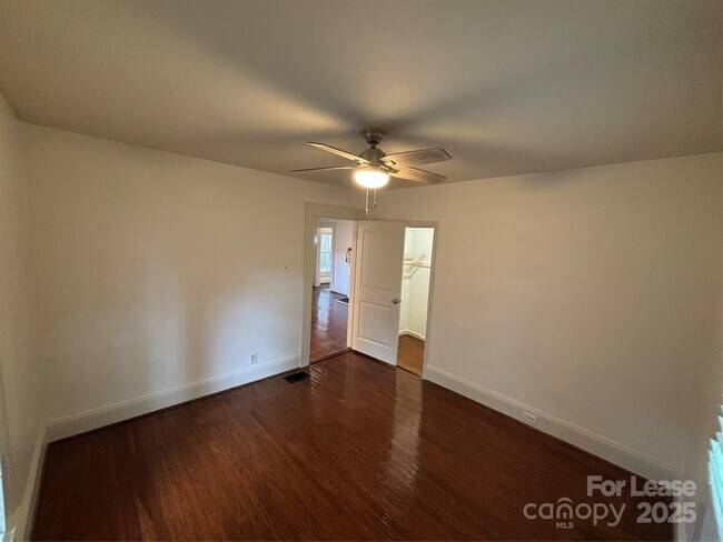 Foto del edificio - 1712 Bay St