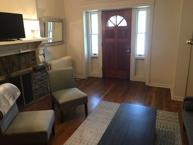 Foto del edificio - 2715 N Broom St