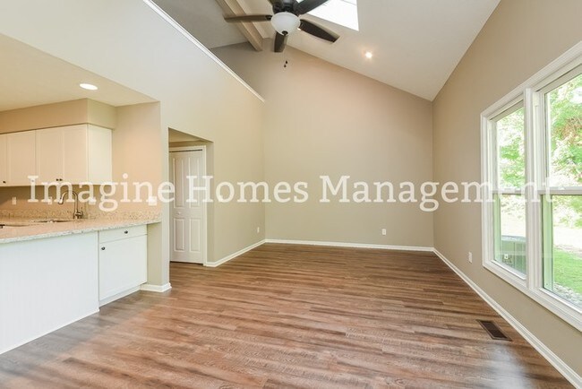 Foto del edificio - Newly Remodeled 2 Bedroom Duplex in Twinsburg
