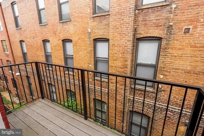Building Photo - 1354 Euclid St NW