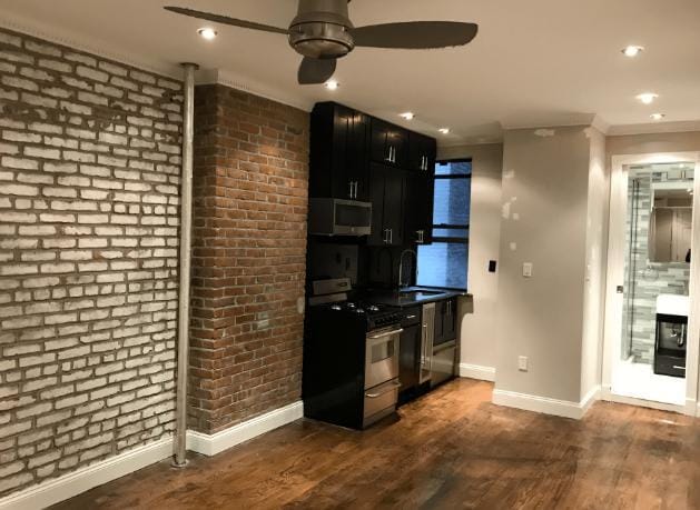 Building Photo - 436 W 52nd St