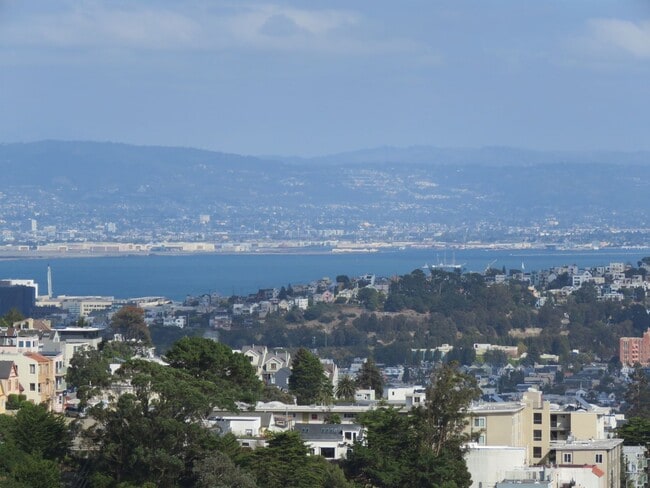 Building Photo - Hidden Gem with Outrageous Views - 1 Bedroom w/ Parking