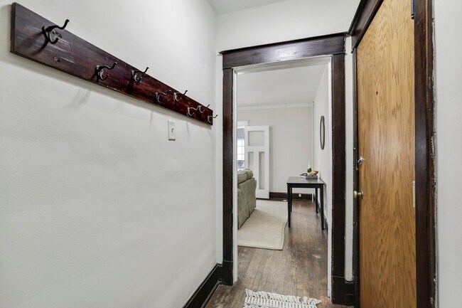 Foto del edificio - 603 W Green St