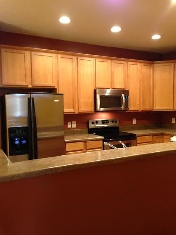 Building Photo - 15556 Empress Ave N