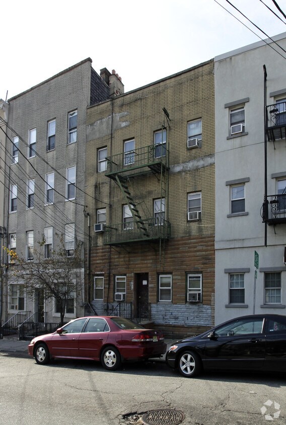 451 Pavonia Ave, Jersey City, NJ 07306 Apartments in Jersey City, NJ