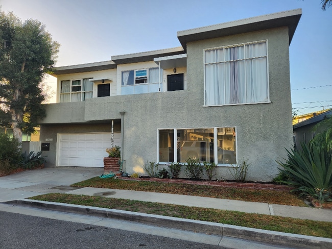 Foto del edificio - 1521 Marine Ave