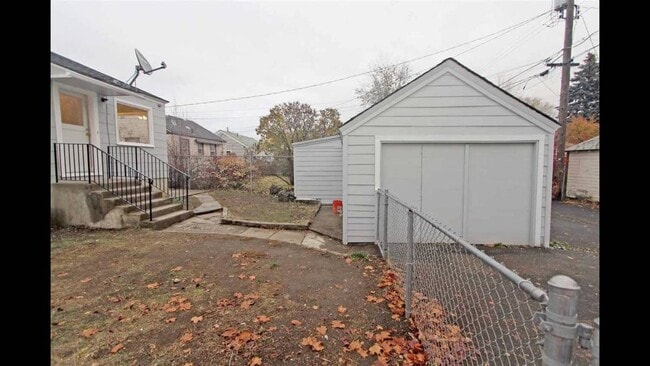 Backyard, Paved Alley, Storage Garage - 1024 E Hoffman Ave