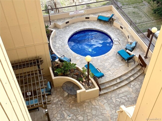 Photo - 320 Lili?uokalani Ave Apartment