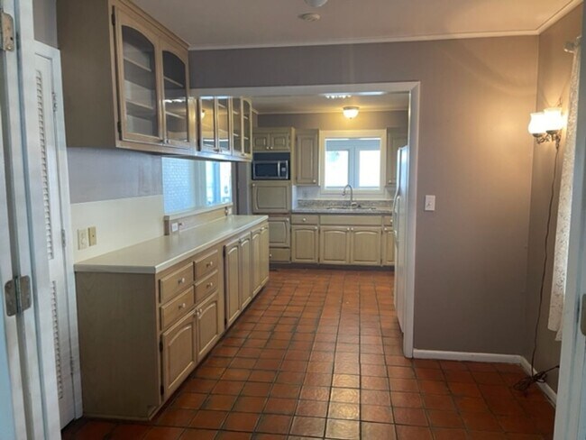 Foto del edificio - Large 1960's Home Near 21st & Sheridan!