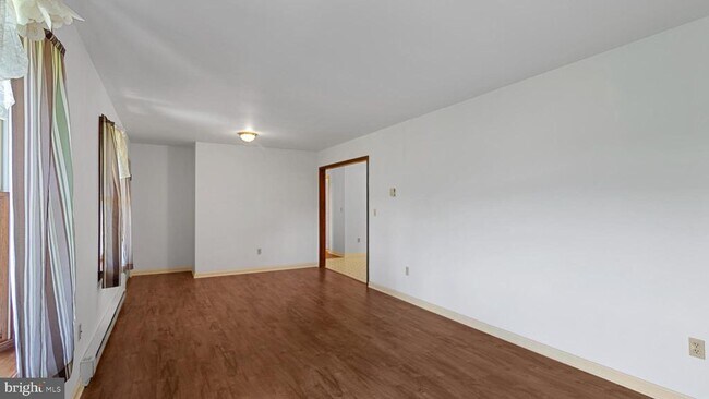 Foto del edificio - 22446 Marsh Creek Rd