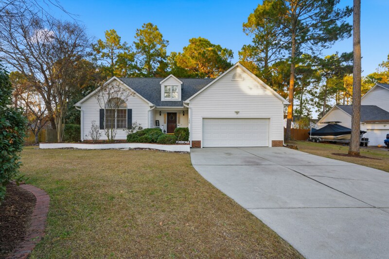 Foto principal - 149 Morganton Ct