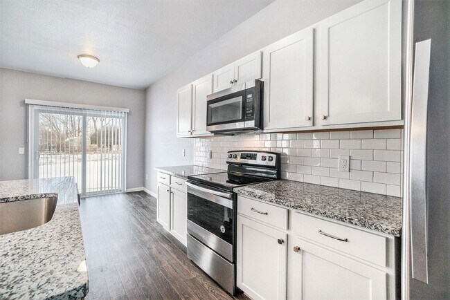 Building Photo - 10260 Pennridge Dr