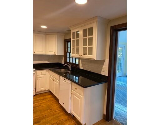 Building Photo - 35 Wachusett Ave