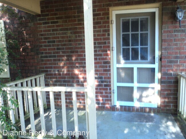 Building Photo - 2 br, 1.5 bath House - 403 Lennon Dr.