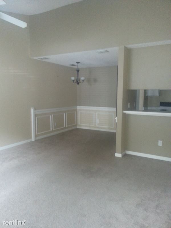 Foto del edificio - 3 br, 2 bath Townhome - 2396 Tina Dr