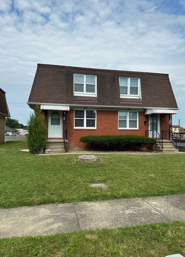 Primary Photo - 1132 N Highland Ave