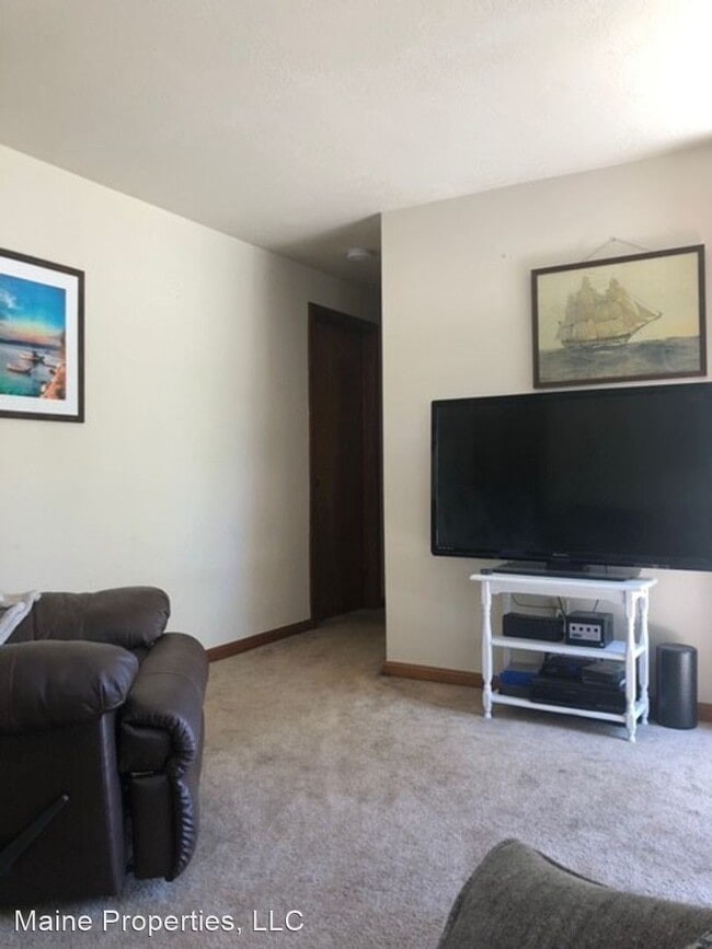 Building Photo - 3 br, 1 bath House - 238 Black Point Road