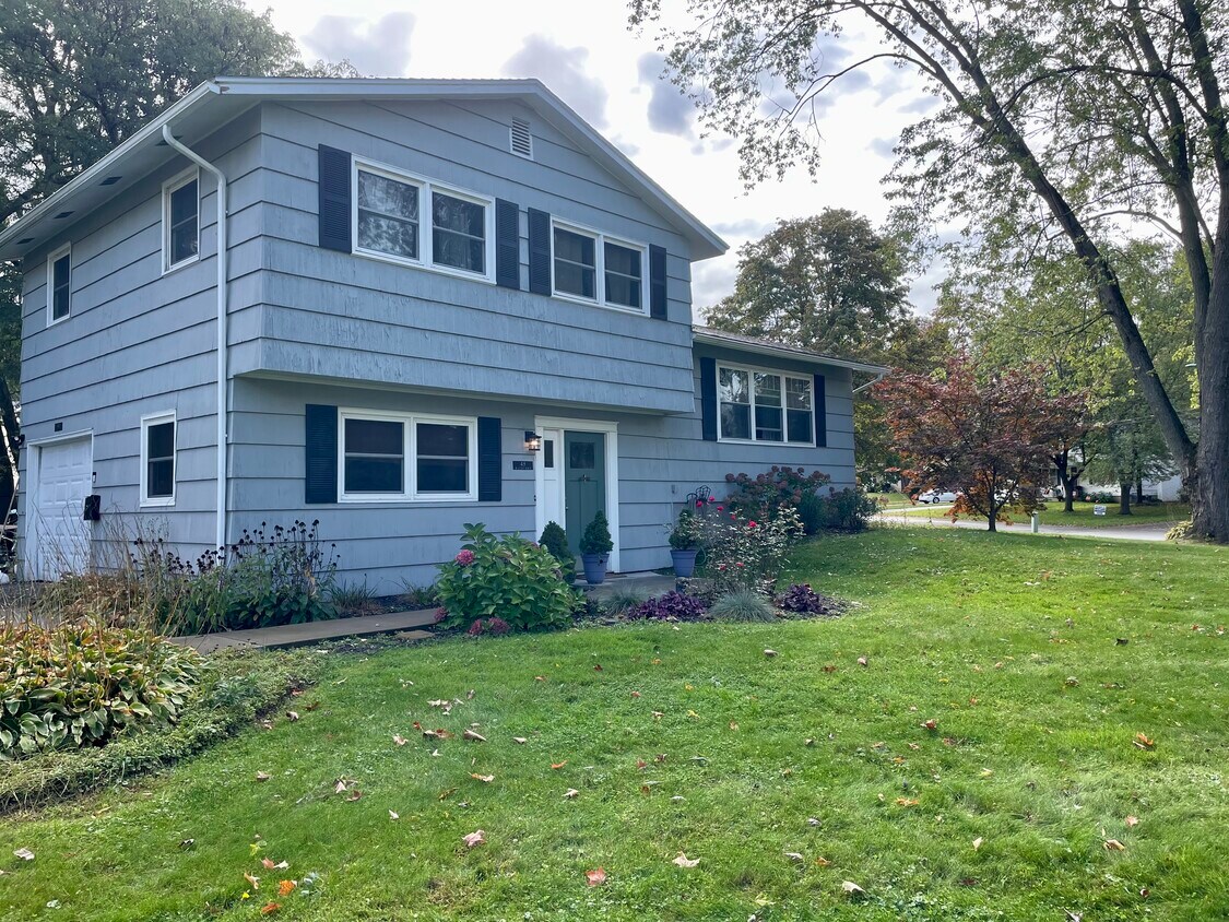 45 Bayberry Cir, Liverpool, NY 13090 House Rental in Liverpool, NY