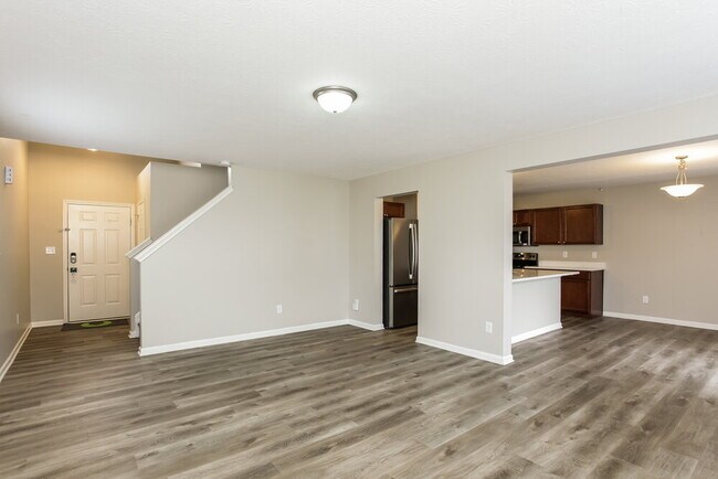 Building Photo - 8024 Bach Dr