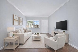 Building Photo - 521 NE 82nd Terrace