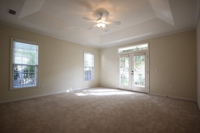 Building Photo - 3/2.5 in Town of Tioga!