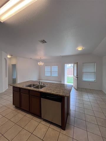 Building Photo - 904 Platinum Dr