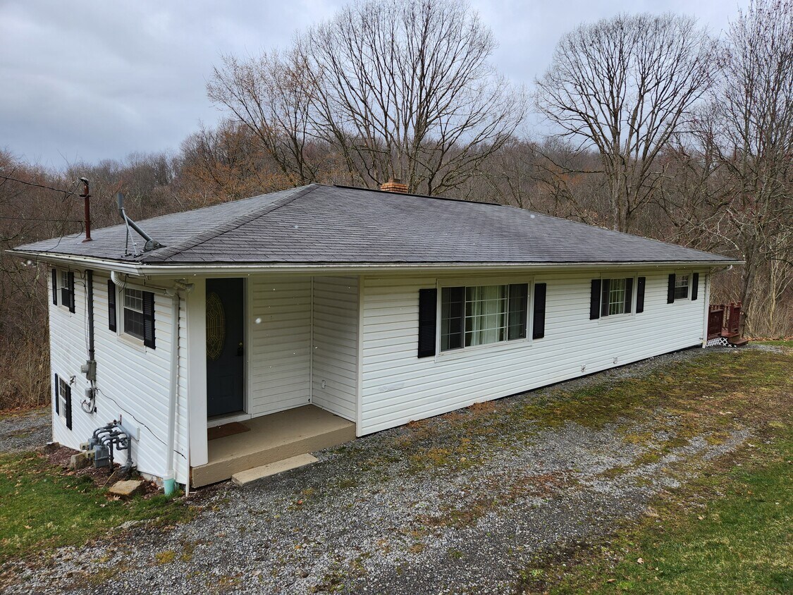 252 Compton Rd, Sewickley, PA 15143 House Rental in Sewickley, PA