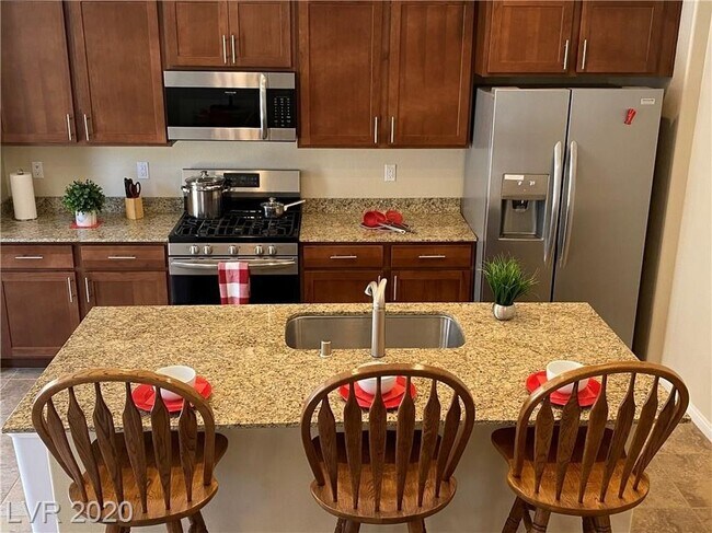 Foto del edificio - 2691 Chinaberry Hill St