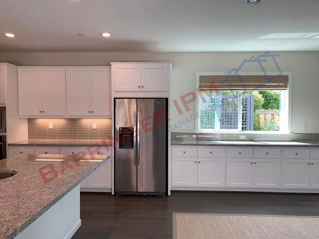 Foto del edificio - House is occupied *DO NOT DISTURB TENANTS* Call office with any questions