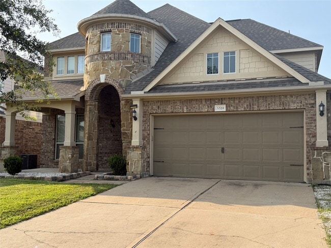 Building Photo - 5519 Jay Thrush Dr
