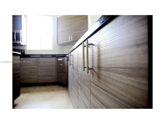 Foto del edificio - 2714 SW 81st Terrace