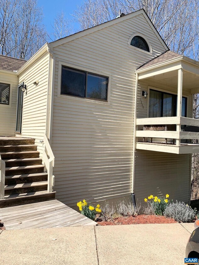 Primary Photo - 1246 Chatham Ridge