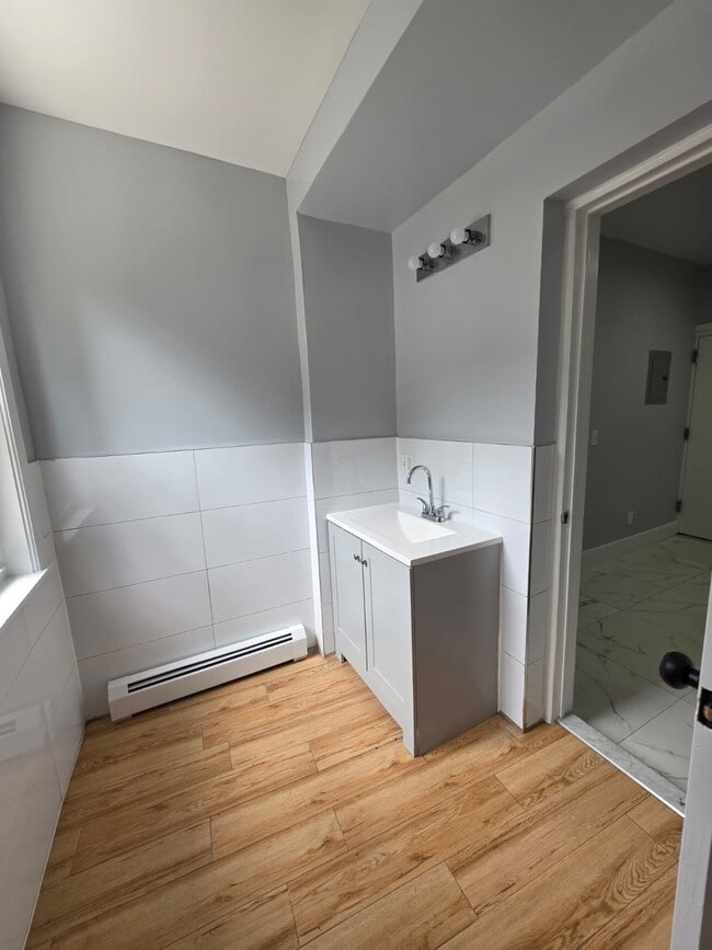 Photo - 114 Maple St (Yonkers, NY) Apartment