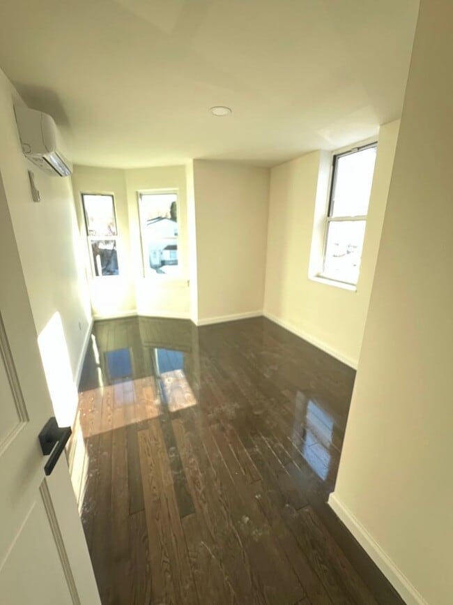 Photo - 648 S 17th St Apartment