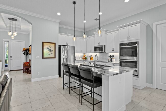 Building Photo - 1626 Segovia Cir