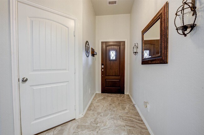Foto del edificio - 16715 Peralta Bay Cir