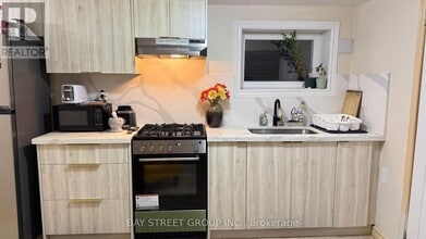 Building Photo - 657 Pharmacy Ave