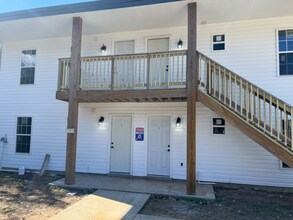 Building Photo - 1732 Westhaven Ln