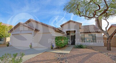 Building Photo - 4345 E Meadow Dr