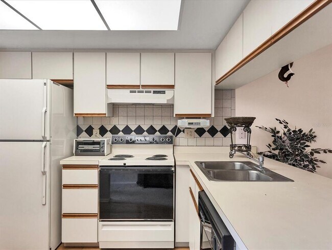 Foto del edificio - 7794 Eagle Creek Dr