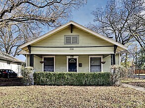 Building Photo - 226 S Oak Cliff Blvd