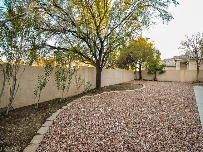 Foto del edificio - 401 Madison Taylor Pl